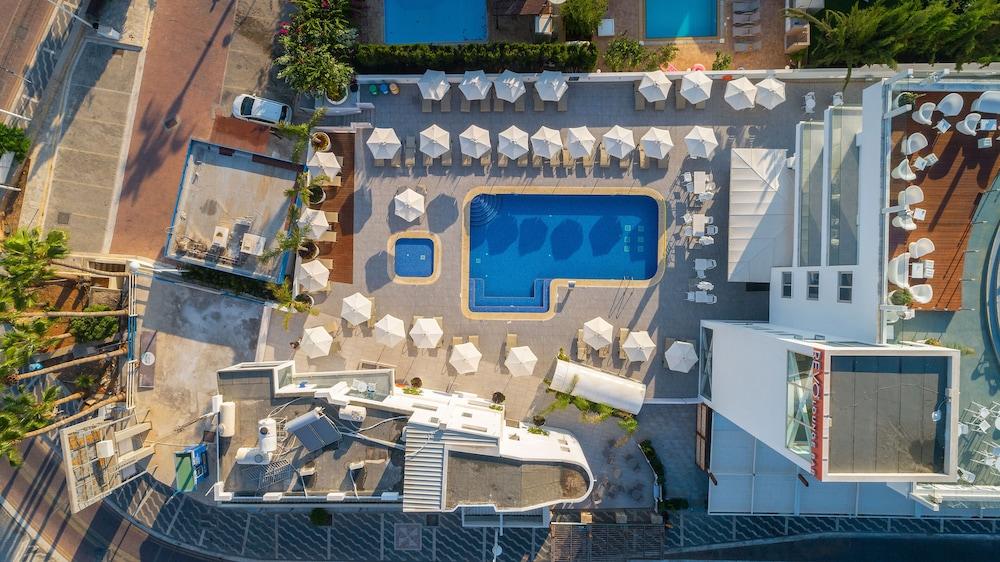 Protaras Plaza Hotel Екстер'єр фото