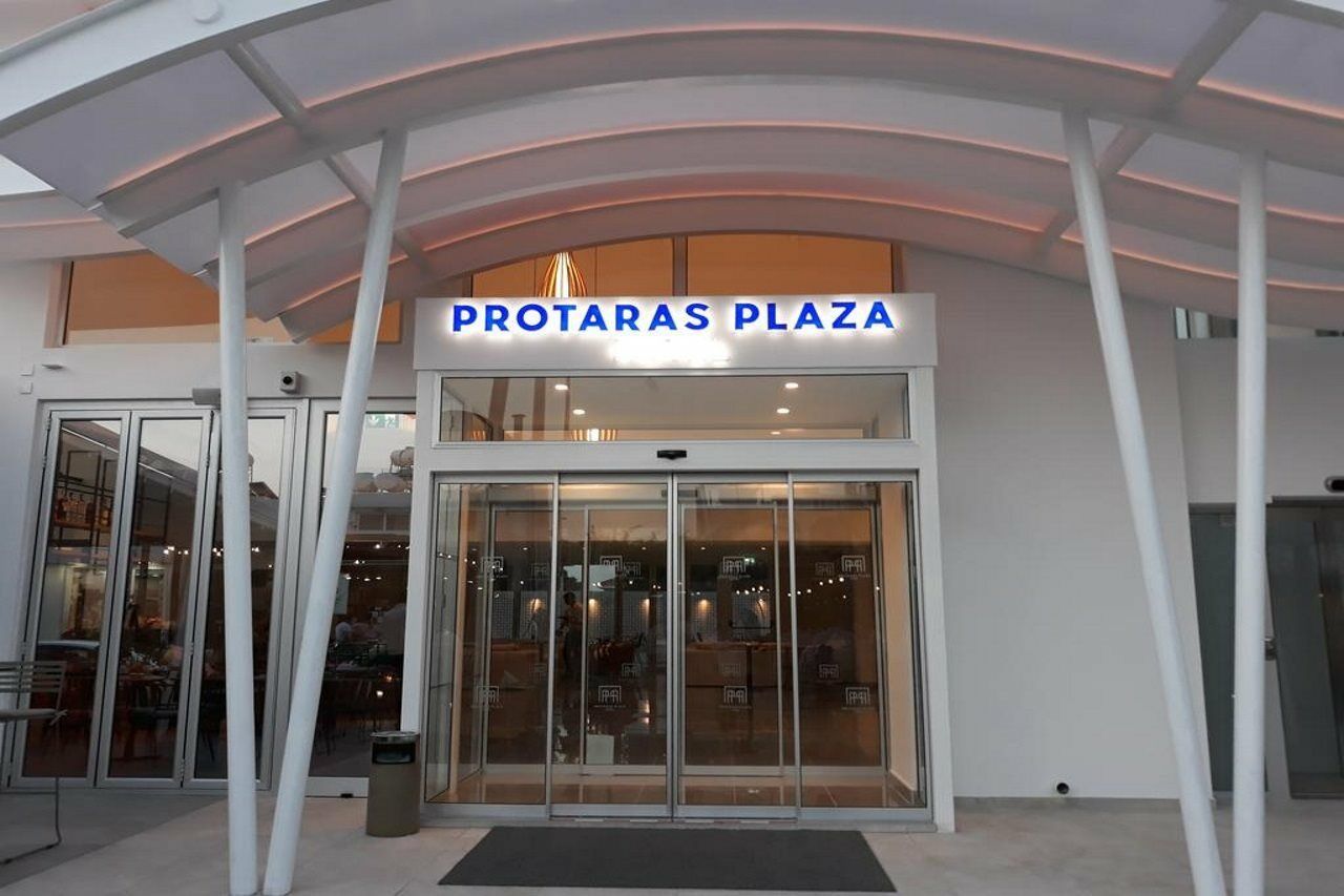 Protaras Plaza Hotel Екстер'єр фото